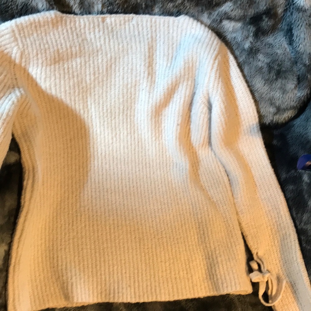 Sweater - Picture 2 of 4